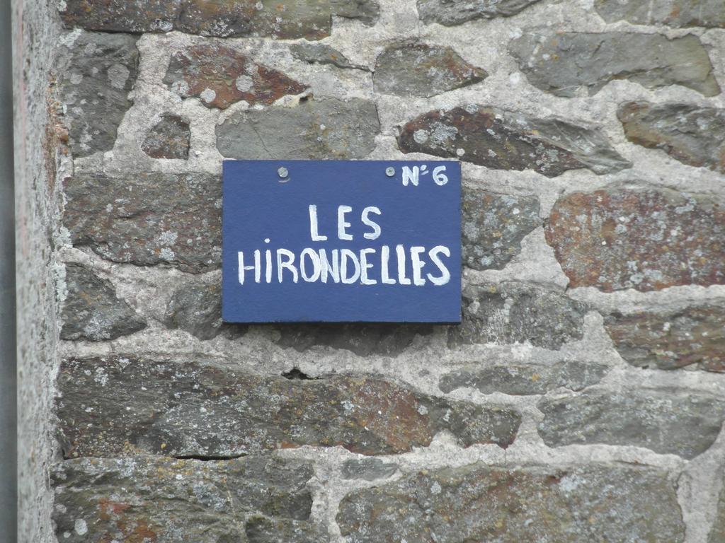Les Hirondelles De La Baie Villa Vains Exteriör bild